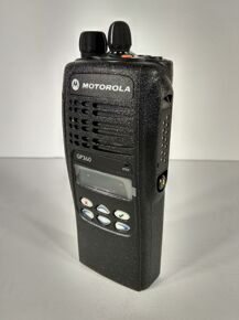 Носимая радиостанция Motorola GP360